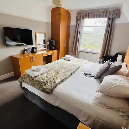 Hedley House Wellness And Отель 3*