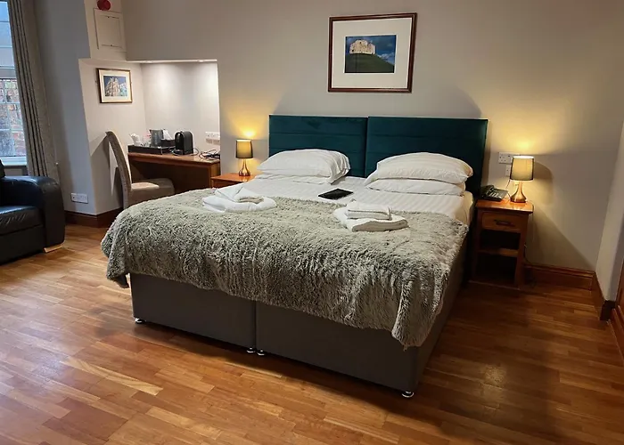 Hedley House & Hotel 3*