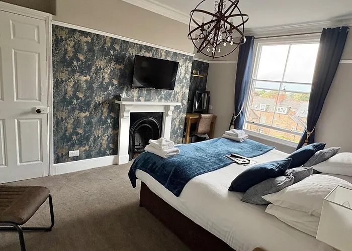 Hedley House & Hotel