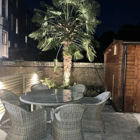 Hotel Hedley House & 3*