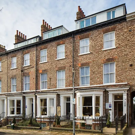 Hedley House & 3* York